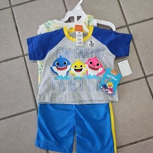 NWT Infant Boys 12 Month Baby Shark 3 Piece Summer Outfit "Fin-Tastic Family"